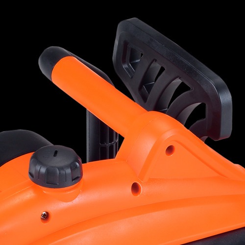 Eletrosserra 2.400 watts com sabre de 16 Eletrosserra 2.400 watts com sabre de 16