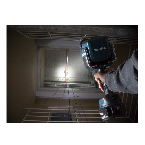 Lanterna a bateria 18V Sem bateria - DML812