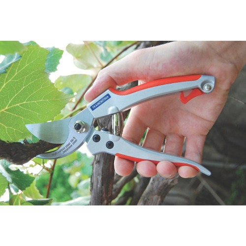 Tesoura manual para poda 7pol - 78316/501 Tesoura manual para poda 7pol - 78316/501