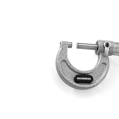 Micr�metro externo de ferro fundido capacidade de 0 - 25 mm exatid�o de 0,004 mm