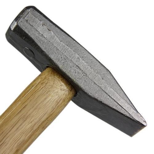 Martelo pena 200 gramas com cabo em madeira