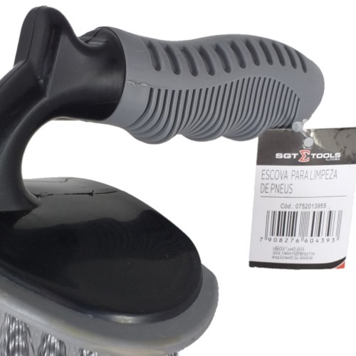Escova para limpeza de pneus manual
