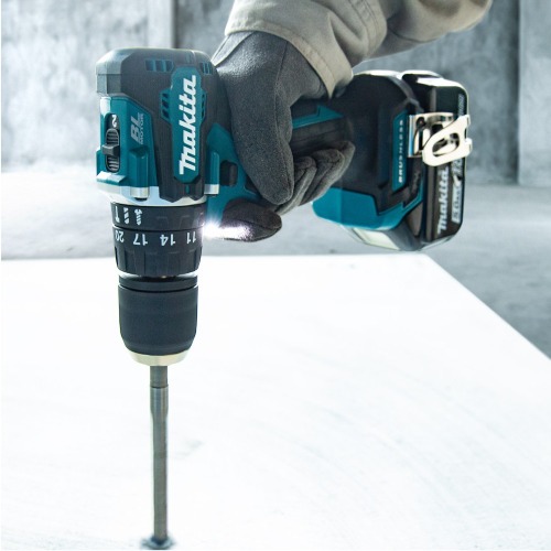 Furadeira Parafusadeira de impacto 1/2