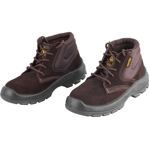 Botina em couro nobuck com cadarço sem biqueira Botina em couro nobuck com cadarço sem biqueira