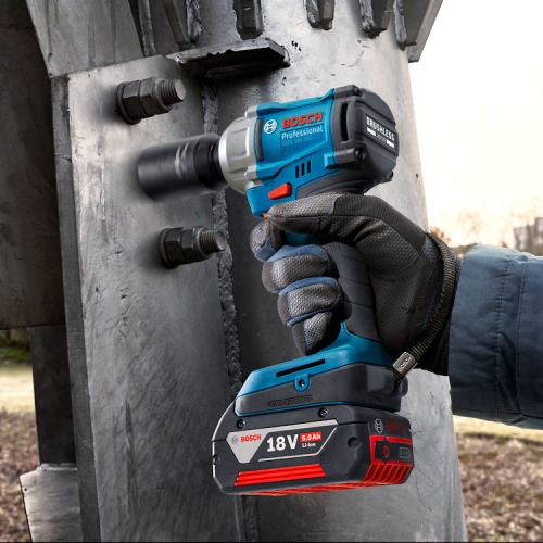 Chave de impacto a bateria 18V 4Ah encaixe 1/2