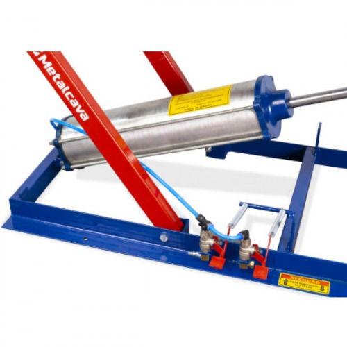 Elevador pneum�tico para moto capacidade 350 kg - EMCP-350