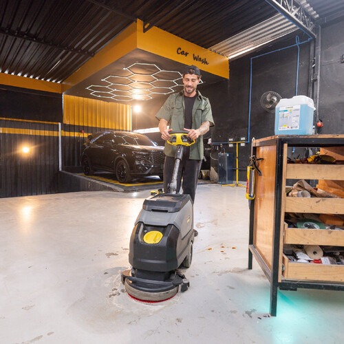 Detergente limpeza profissional concentrado 20 Litros - FloorCare RM 755 Detergente limpeza profissional concentrado 20 Litros - FloorCare RM 755