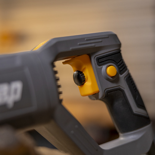 Serra sabre 1200 watts velocidade variável - WF SA01 220V Serra sabre 1200 watts velocidade variável - WF SA01 220V