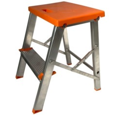 Escada banqueta de alum�nio 1 degrau + patamar - BAQ002